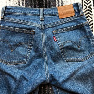 Levi's Wedgie Straight Jean size 23